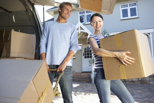 Storage payment and invoicing information for a UK service agreement